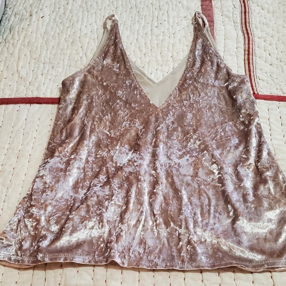 Top - Picture 2 of 3